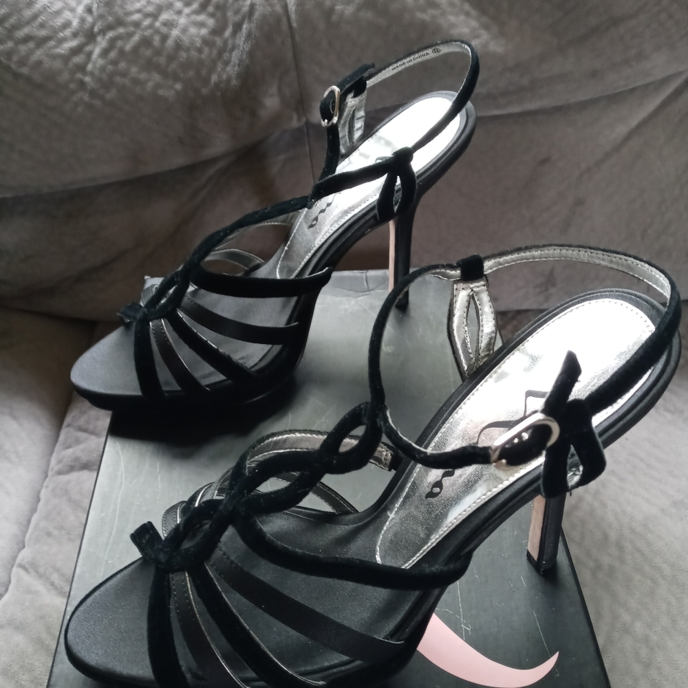 Dress heels